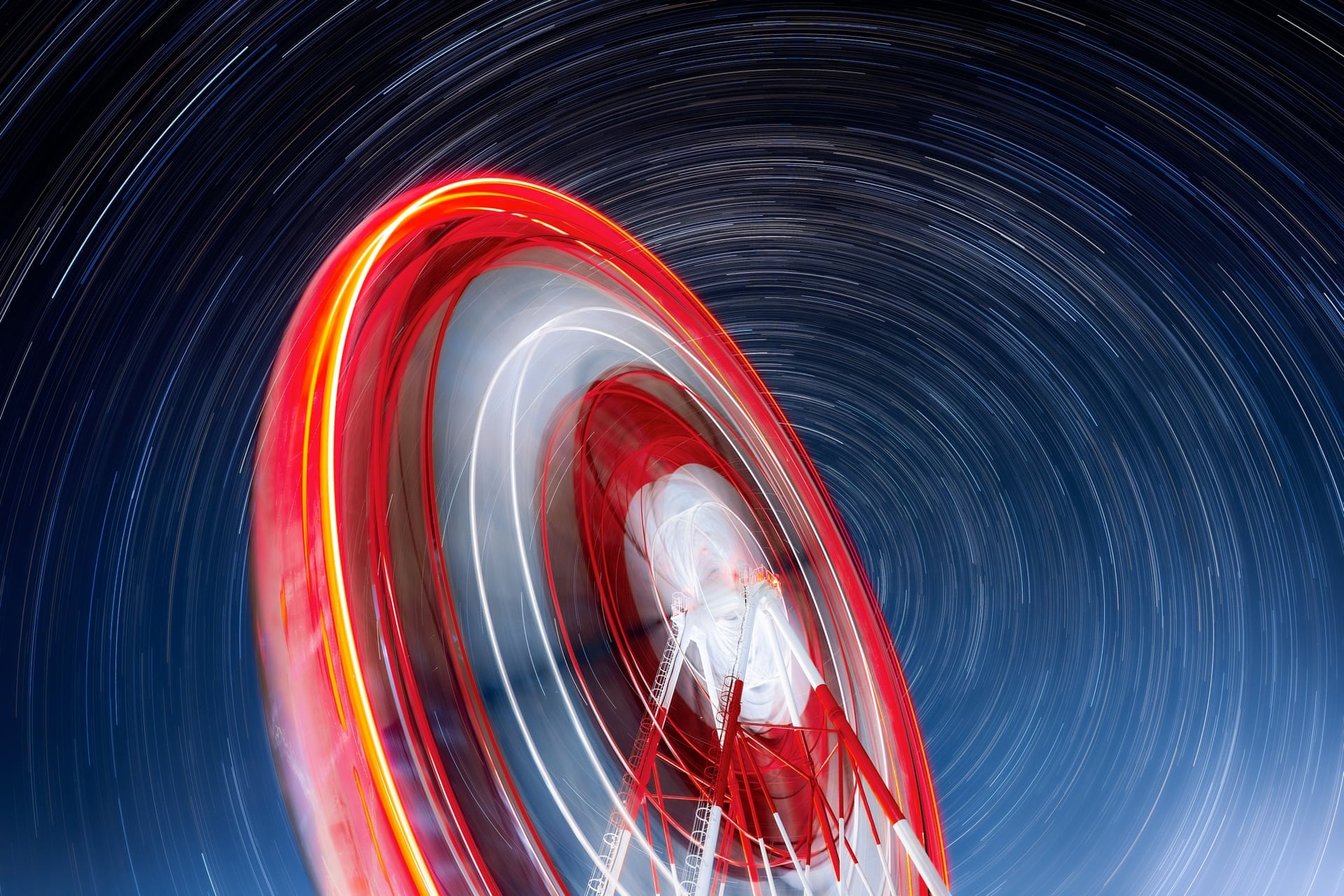 Солнечная бездна и&nbsp;огромная комета: 20 лучших фото с&nbsp;Astronomy Photographer of the Year&nbsp;2025